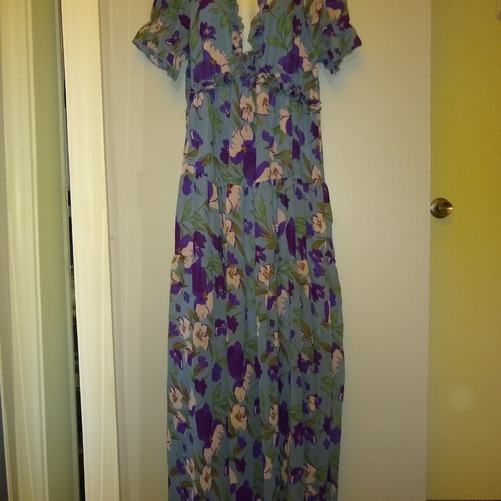 Floral tiered maxi dress